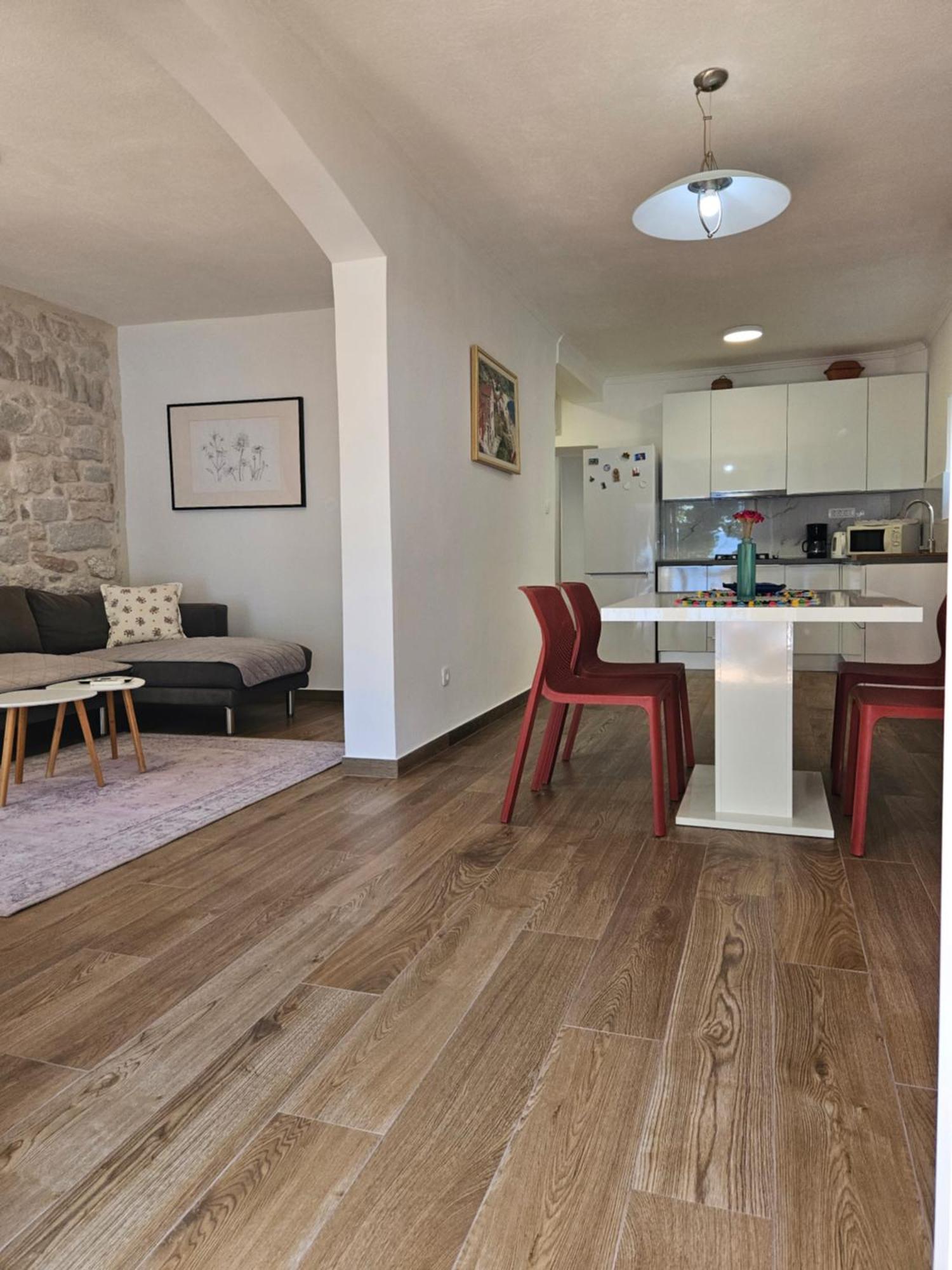 Steinhaus Dalmatien Apartment Podaca Ngoại thất bức ảnh