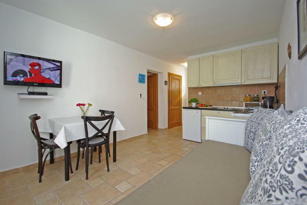 Steinhaus Dalmatien Apartment Podaca Ngoại thất bức ảnh