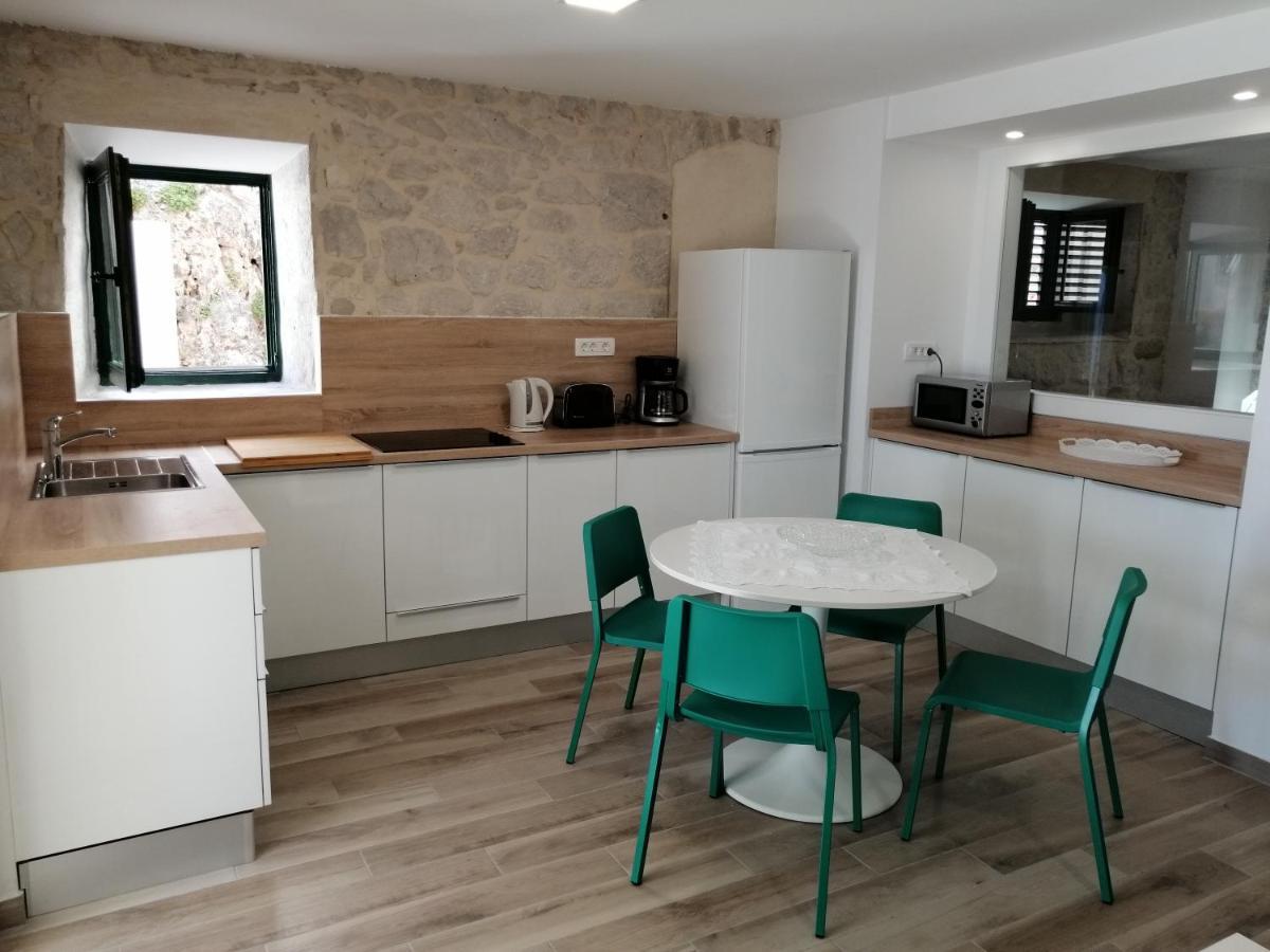 Steinhaus Dalmatien Apartment Podaca Ngoại thất bức ảnh